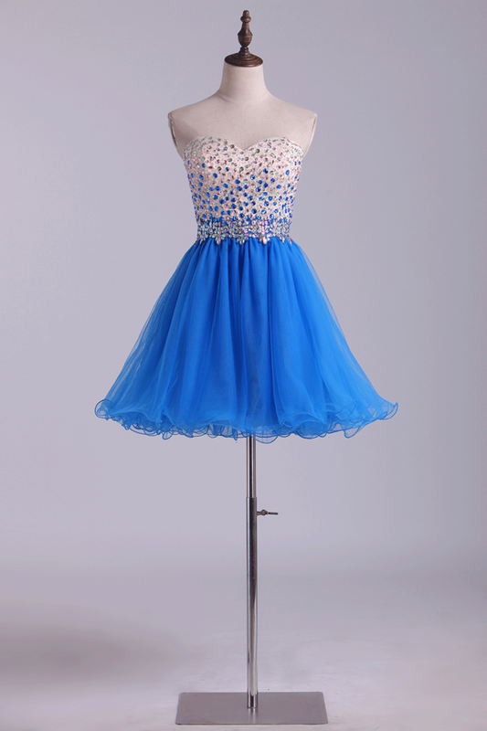 Sweetheart A-Line Tulle Homecoming Dresses With Beading