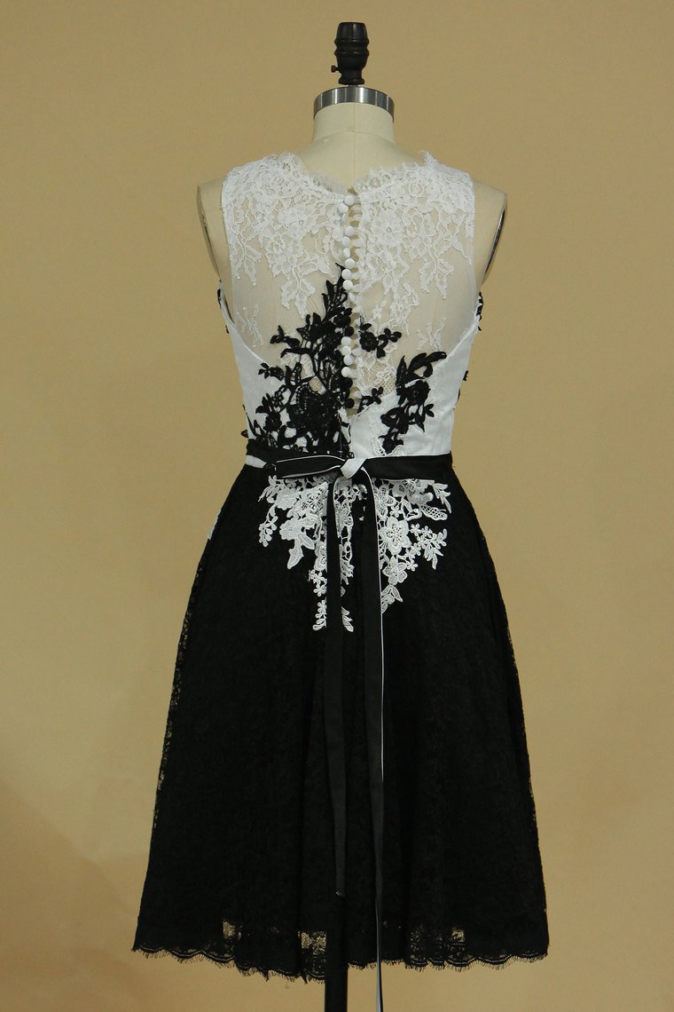 A Line Scoop Evening Dresses Lace Knee Length With Applique And Sash