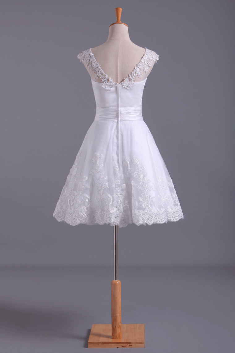 White Unique Homecoming Dress A Line Short/Mini Tulle With Applique