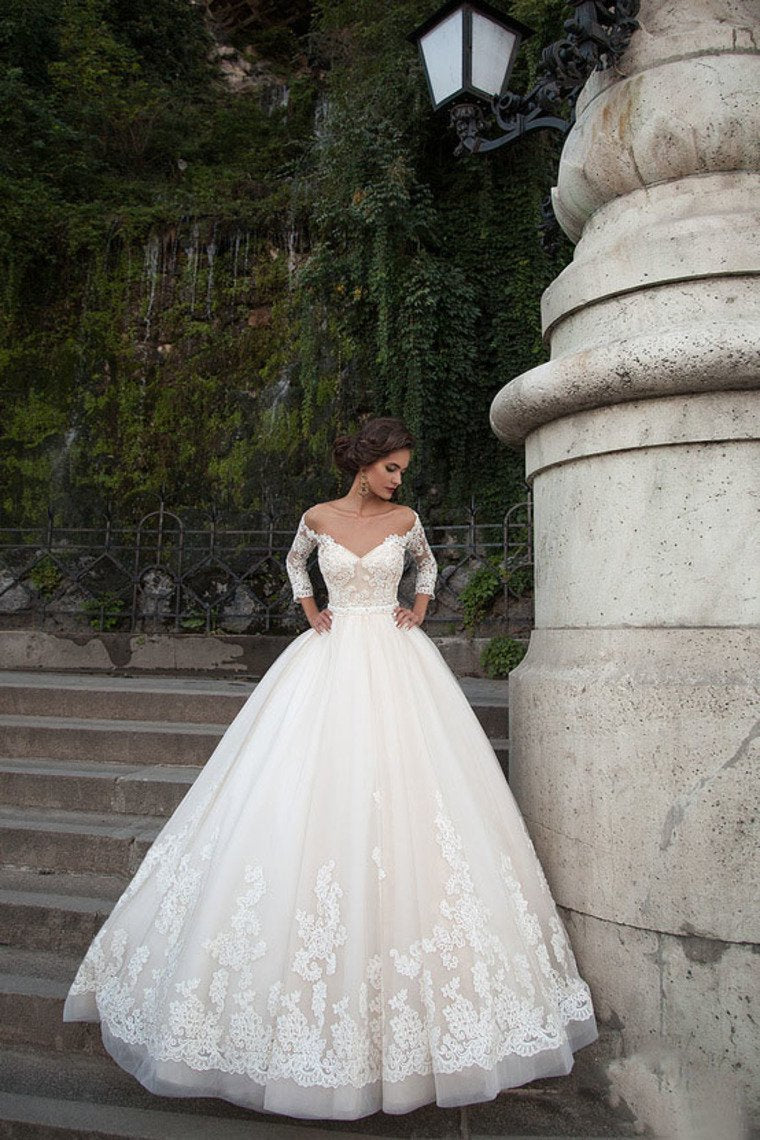 Bateau Wedding Dresses 3/4 Length Sleeve With Applique Tulle