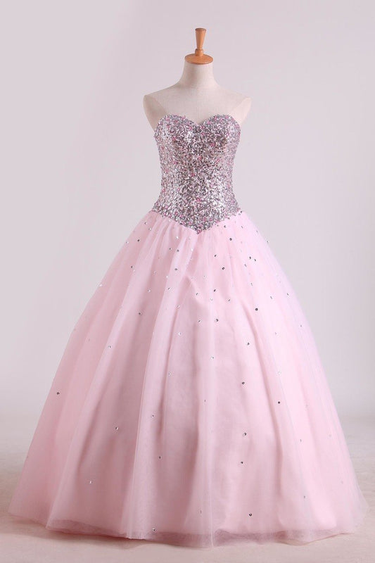 Awesome Ball Gown Sweetheart Prom Dresses Beaded Floor Length Lace Up