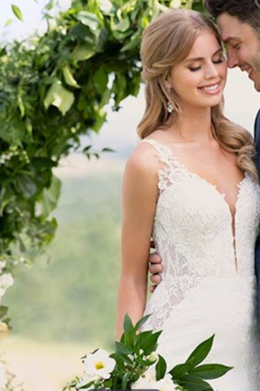 Mermaid Wedding Dresses V Neck With Applique And Beads Court Train