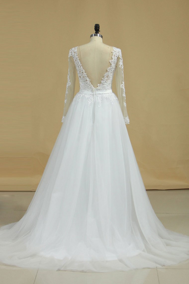 Boat Neck Wedding Dresses A-Line Long Sleeves Applique Tulle