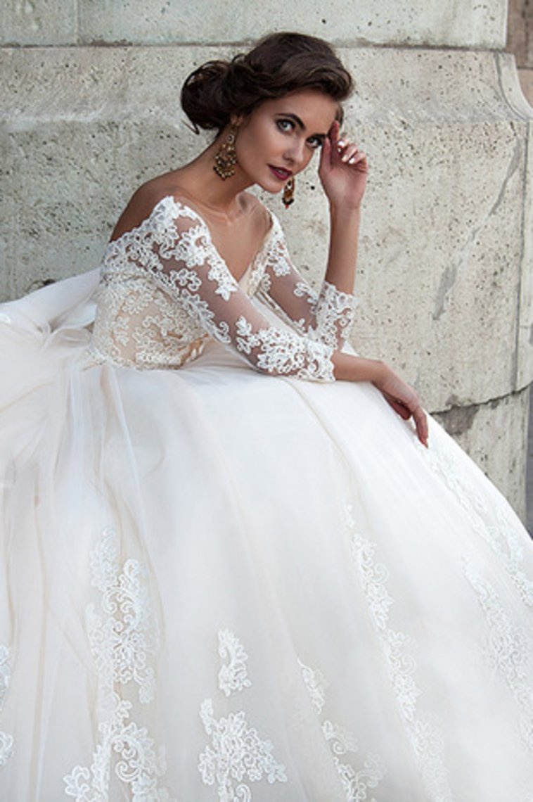 Bateau Wedding Dresses 3/4 Length Sleeve With Applique Tulle