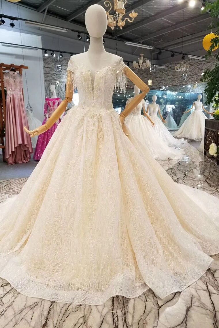 Lace Wedding Dresses Scoop Cap Sleeves Lace Up Back Royal Train