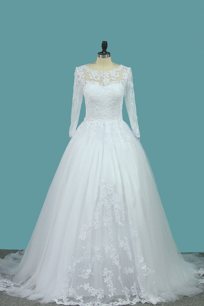 A Line Tulle Bateau 3/4 Length Sleeve Wedding Dresses With Applique Sweep Train