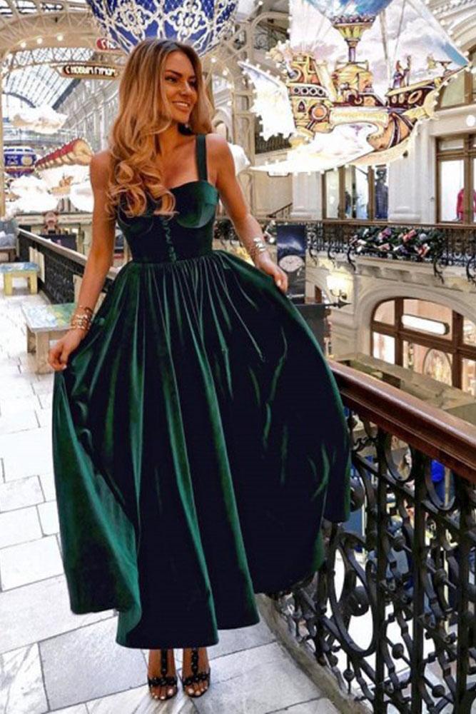 Vintage A-Line Sweetheart Straps Open Back Dark Green Velvet Floor Length Prom Dresses SWK15481