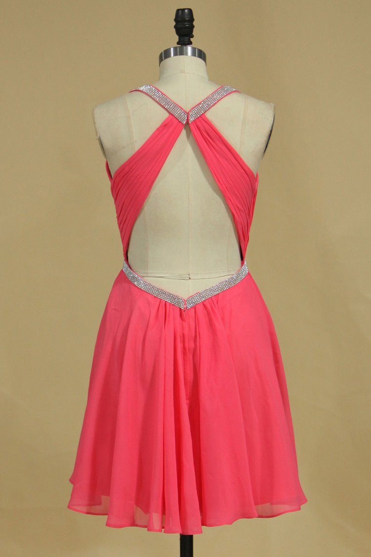 Halter A Line Short/Mini Homecoming Dresses Chiffon With Beads And Ruffles