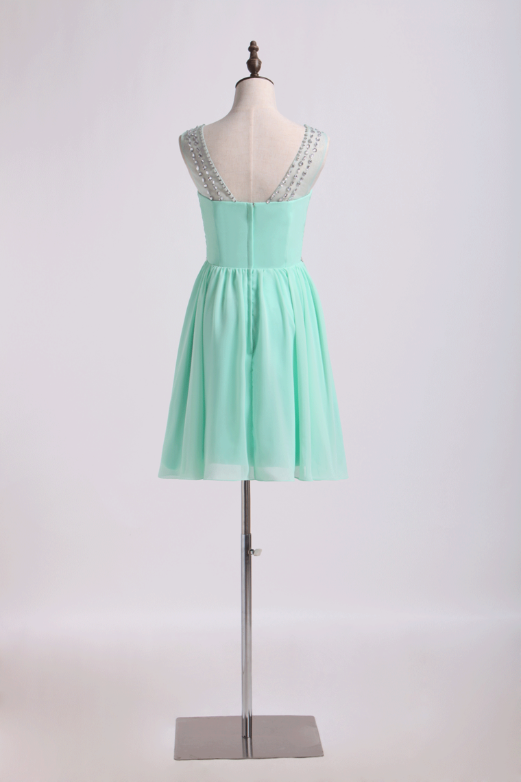 Homecoming Dresses Bateau Short/Mini Chiffon With Beading And Ruffles