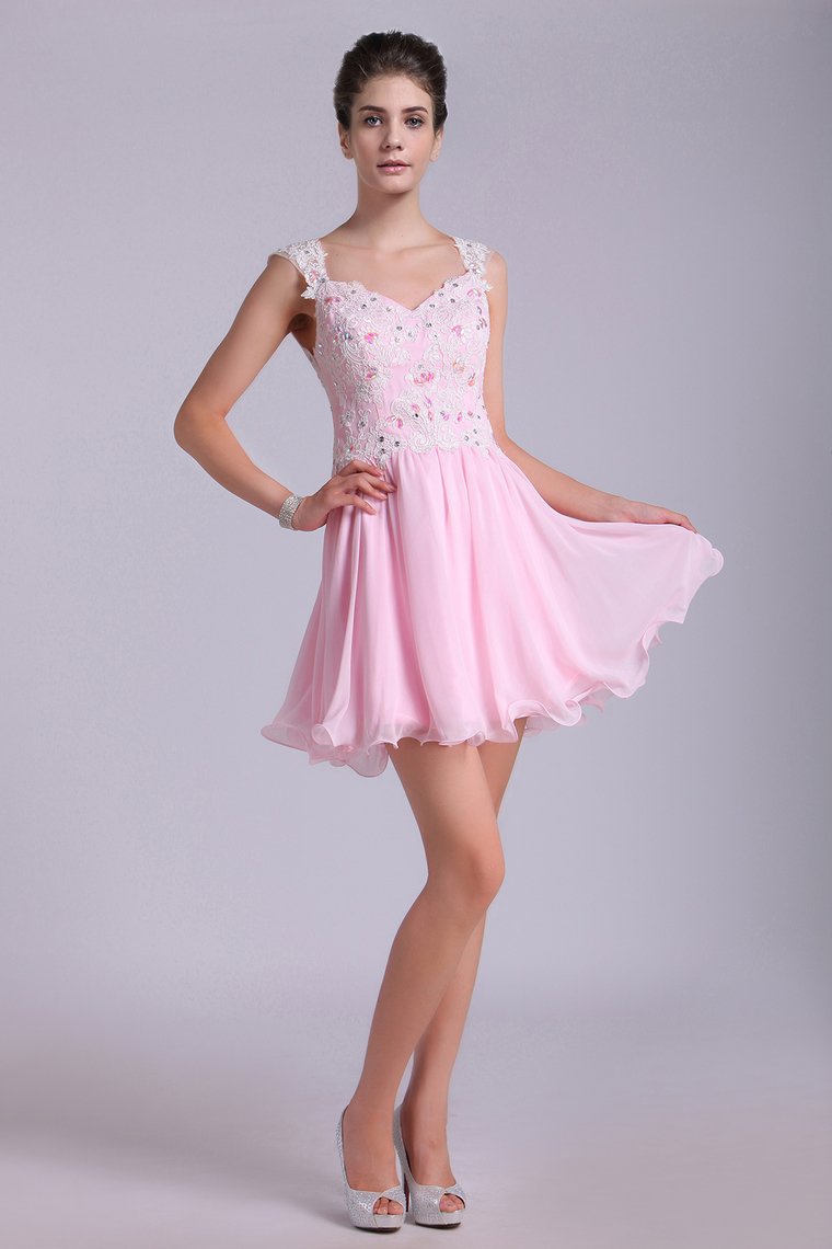 Straps A-Line/Princess Homecoming Dresses Chiffon With Applique