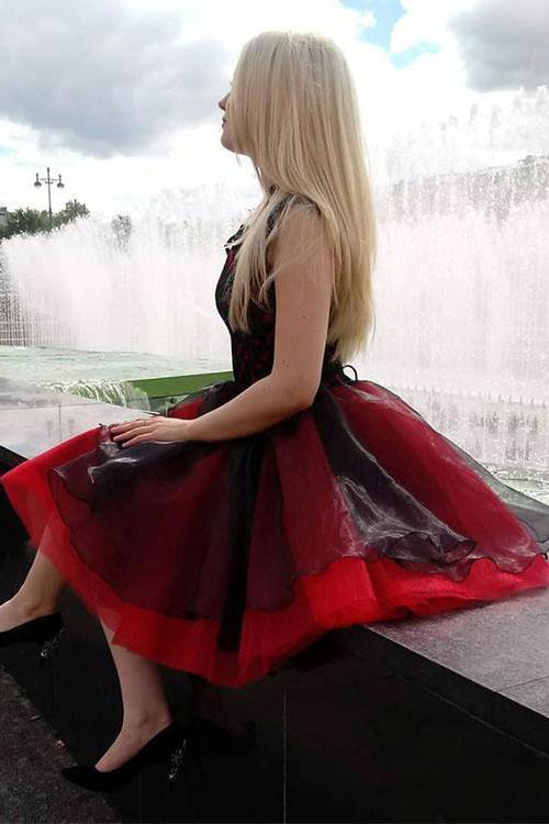 Elegant Cap Sleeve Tulle Black and Red V Neck Homecoming Dresses with Lace up H1253