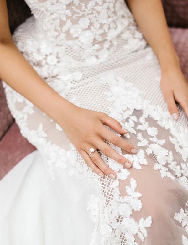 Elegant Sweetheart Strapless Wedding Dress With Appliques Mermaid Bridal Dresses WK994