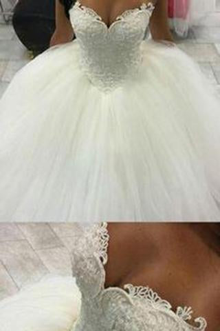 Gorgeous Pearls Ball Gown Sweetheart Lace Applique Beads Tulle Princess Wedding Dress WK241