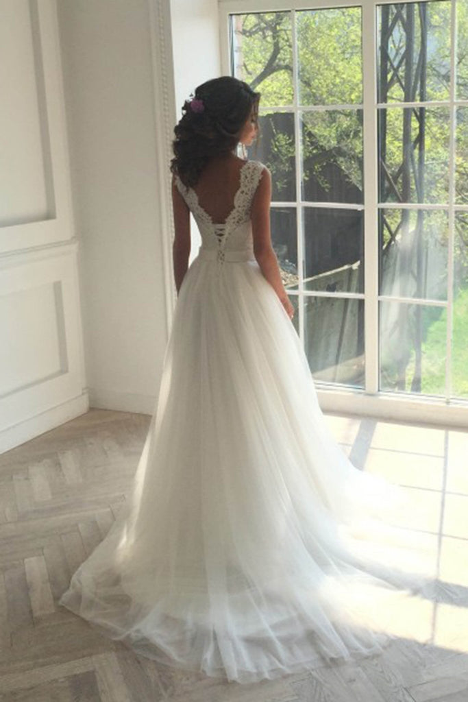Charming white tulle lace round neck wedding dresses WK153