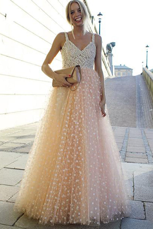Chic Spaghetti Straps Tulle Sleeveless With Appliques Long Prom Dresses