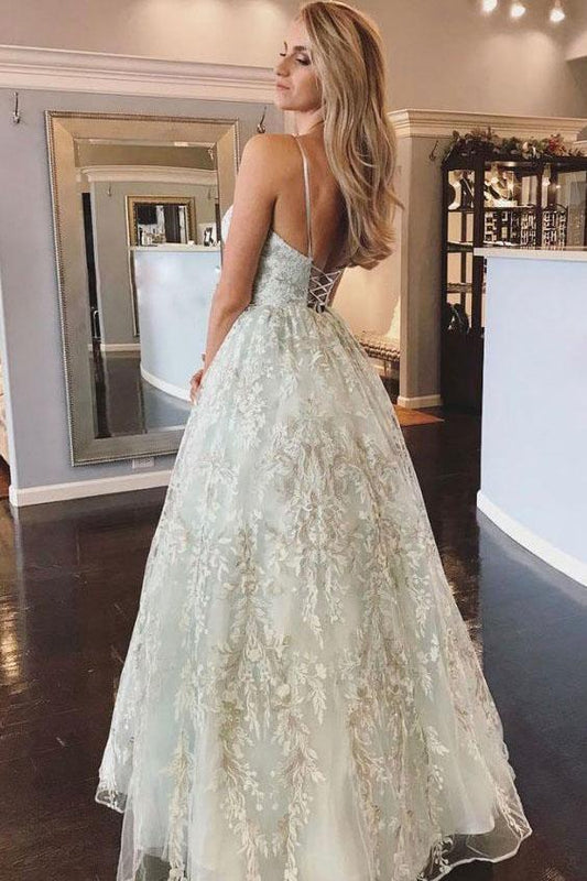 Spaghetti Straps Lace Appliques Beach Wedding Dresses with Lace up Wedding Gowns W1078