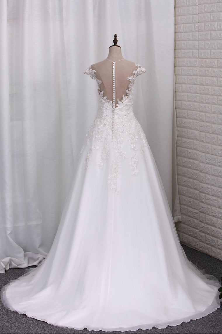 A Line Wedding Dresses Scoop Tulle With Applique Court Train