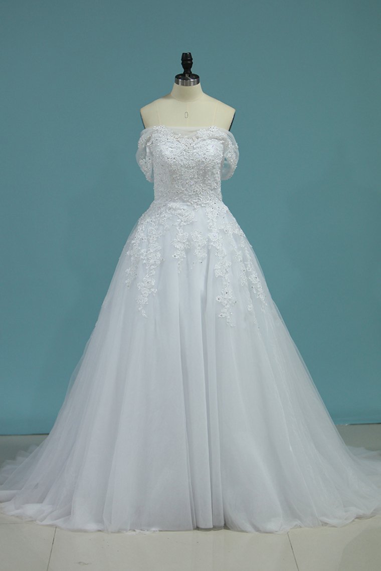 A Line Wedding Dresses Scoop Tulle With Applique Court Train