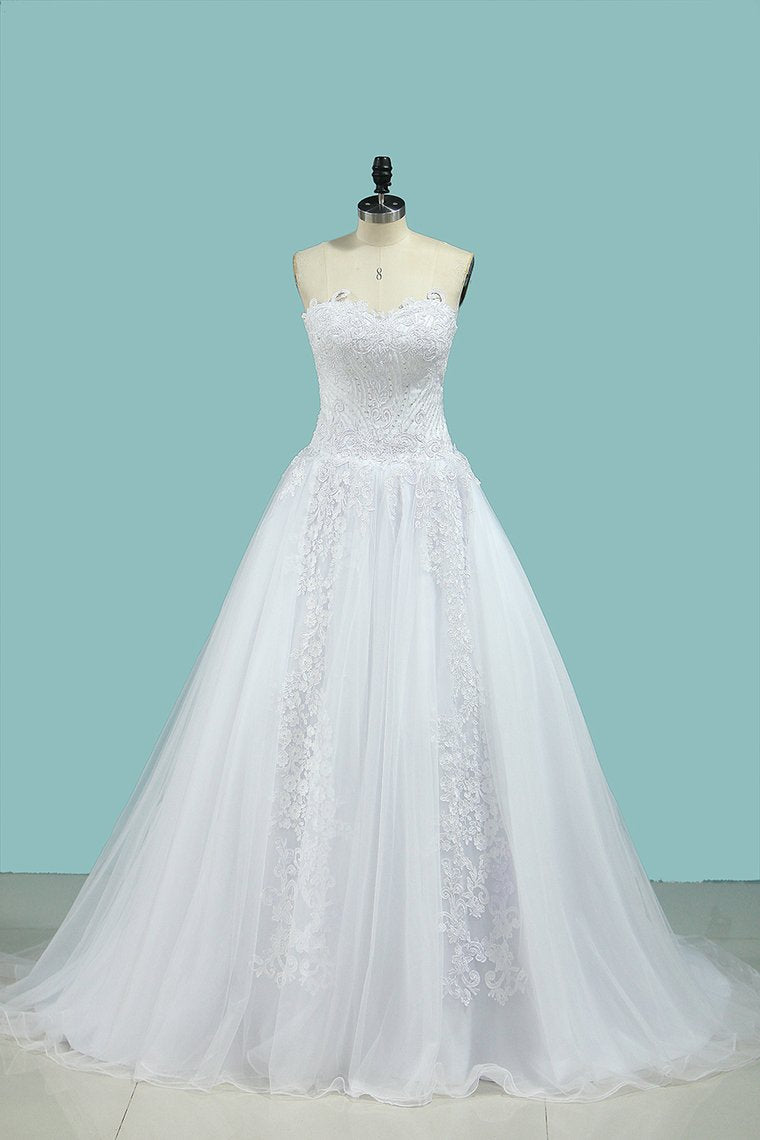 A Line Sweetheart With Applique & Beads Wedding Dresses Tulle