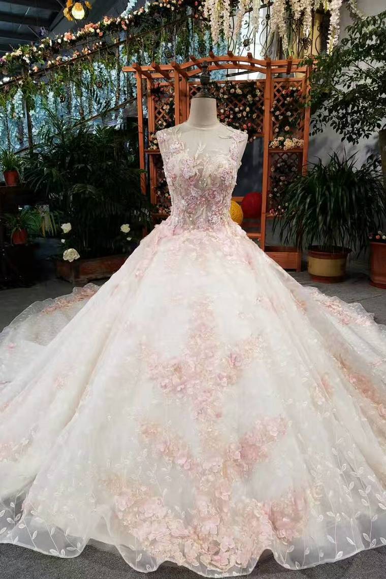 Luxurious Floral Wedding Dresses Scoop Neck With Appliques And Sequins Lace Up