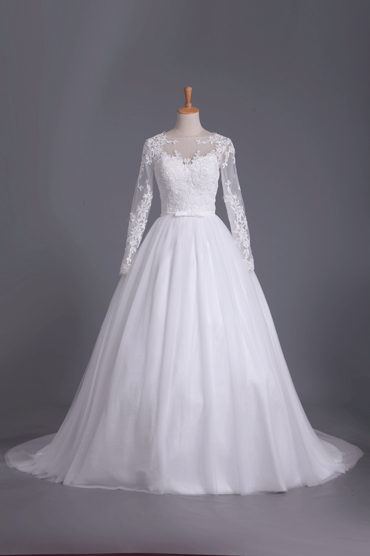 Long Sleeves Scoop Ball Gown Wedding Dresses Tulle With Applique And Sash