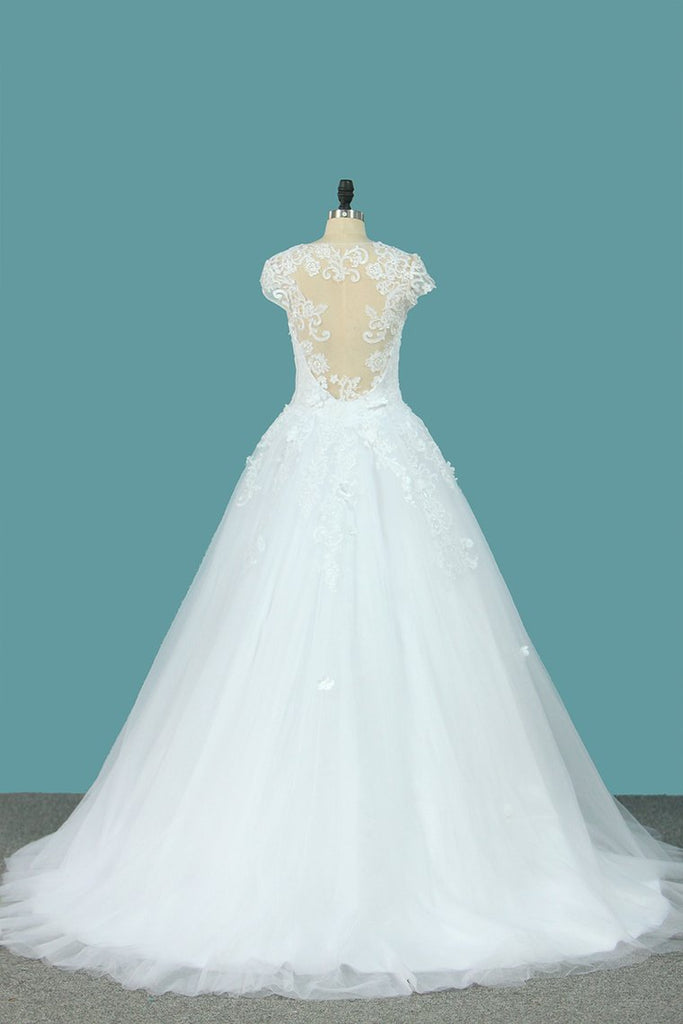 Ball Gown Short Sleeves Scoop Wedding Dresses Tulle With Applique