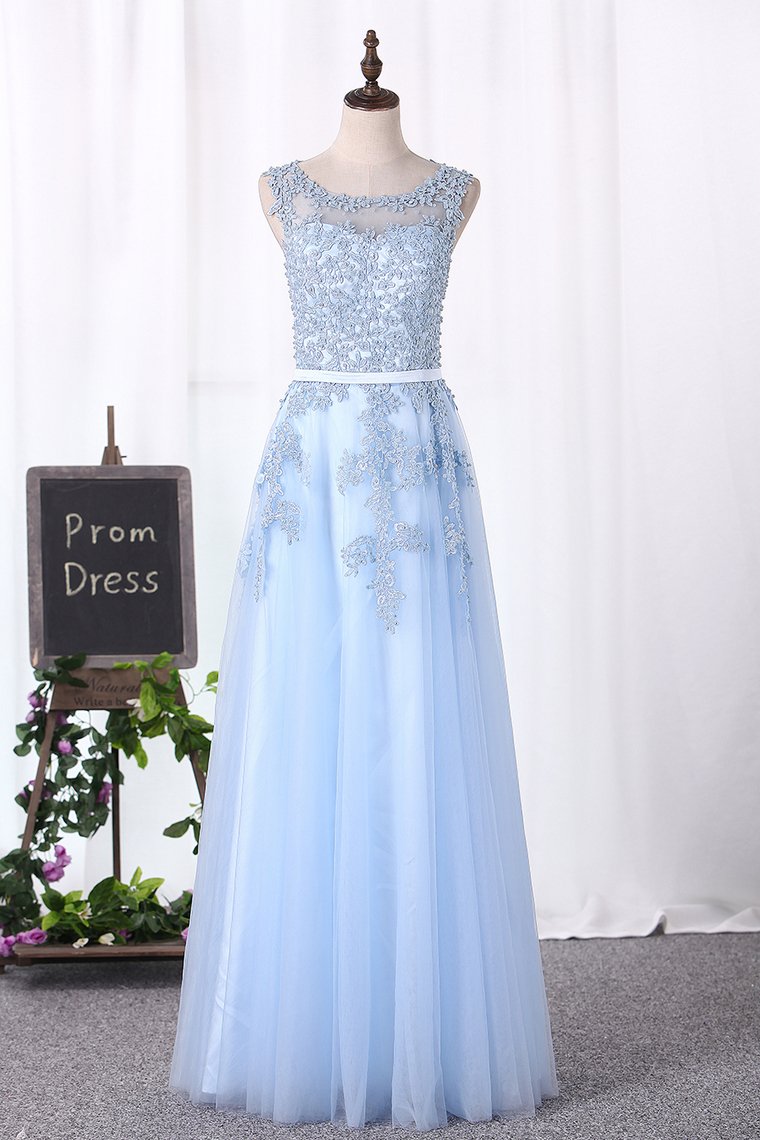A Line Prom Dresses Scoop Tulle With Applique Floor Length