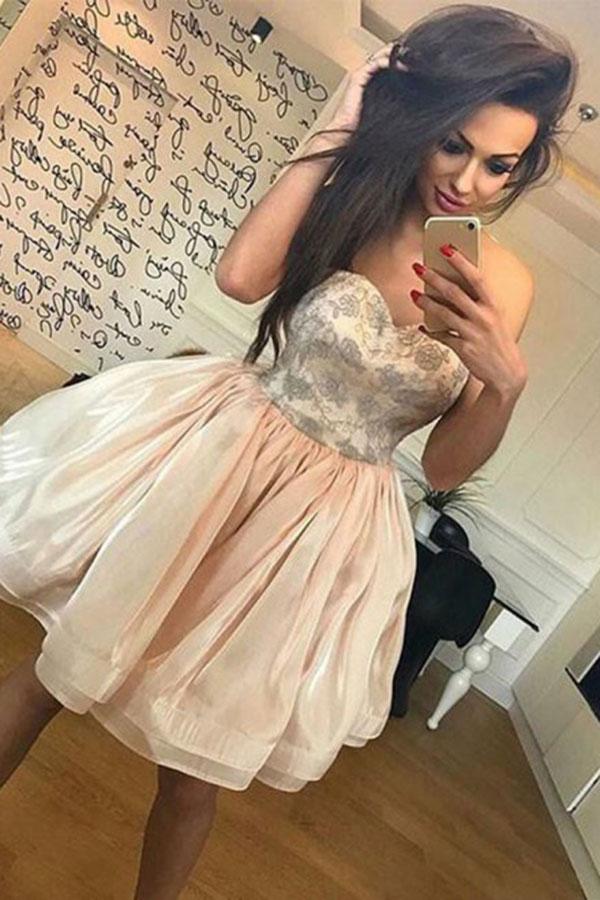 A-Line Sweetheart Cute Short Prom Dress Organza Above Knee Homecoming Dress with Lace WK708