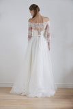 2022 A-Line Lace Scoop 3/4 Sleeve Appliques Tulle Floor-Length White Button Wedding Dresses WK176