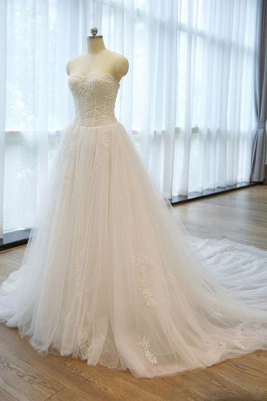 Ball Gown Strapless Lace Appliques A Line Chapel Train Wedding Dress with Beading WK297