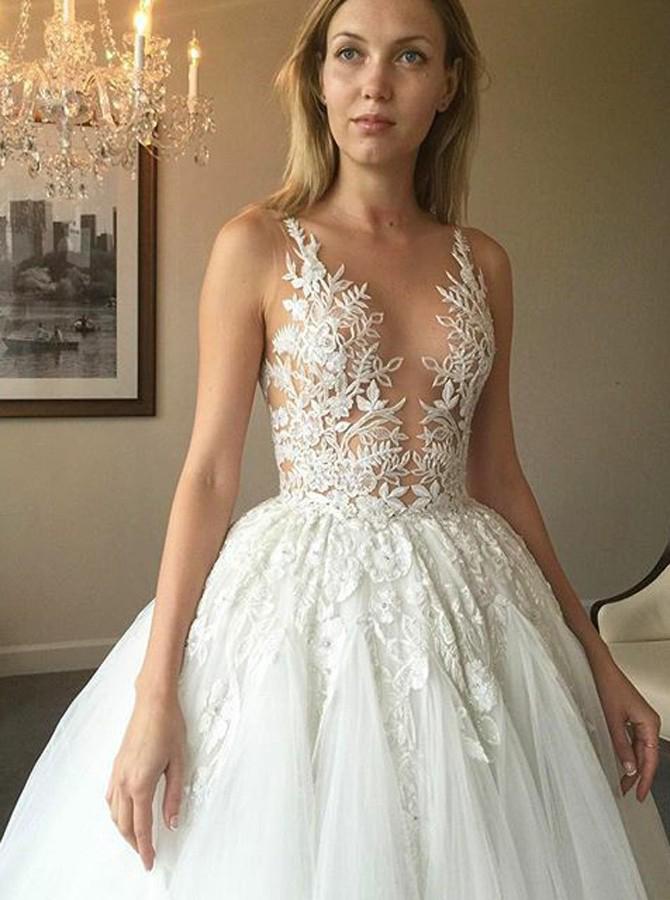 Elegant Ball Gown Round Neck Ivory Open Back Wedding Dress with Appliques Bridal Dresses WK449