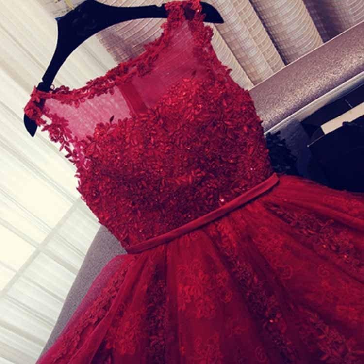 Fashion A-Line Scoop Sleeveless Red Long Homecoming Dress With Appliques WK14
