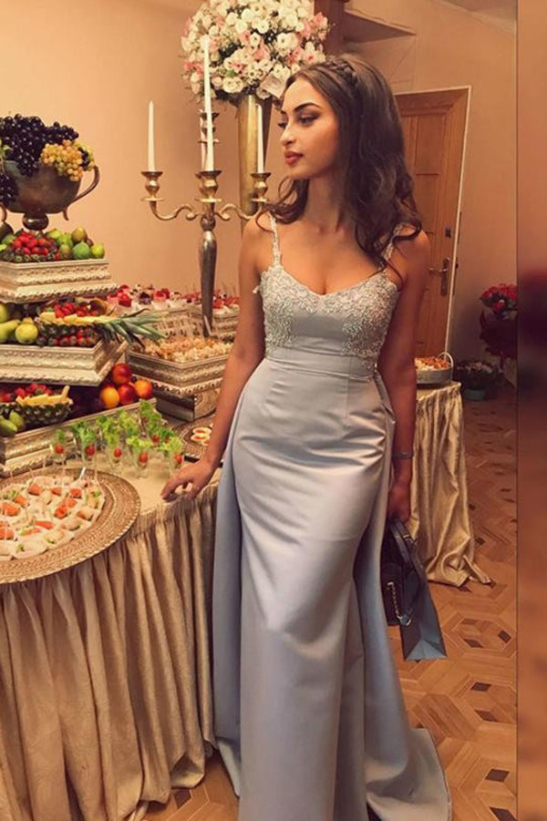 Chic Spaghetti Straps Sweetheart Backless Satin Prom Dresses with Appliqeus