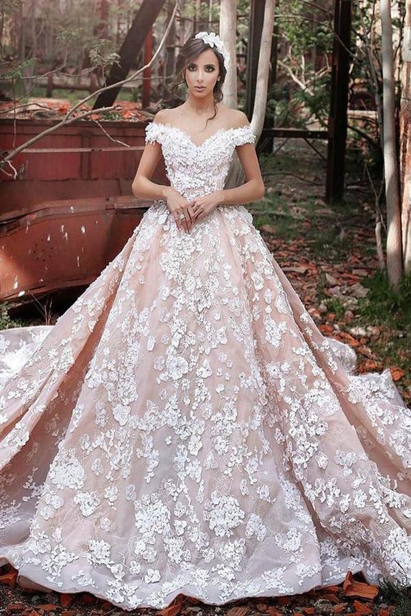 2022 A-Line Off the Shoulder Ball Gown Court Train Tulle Appliques Wedding Dresses WK537